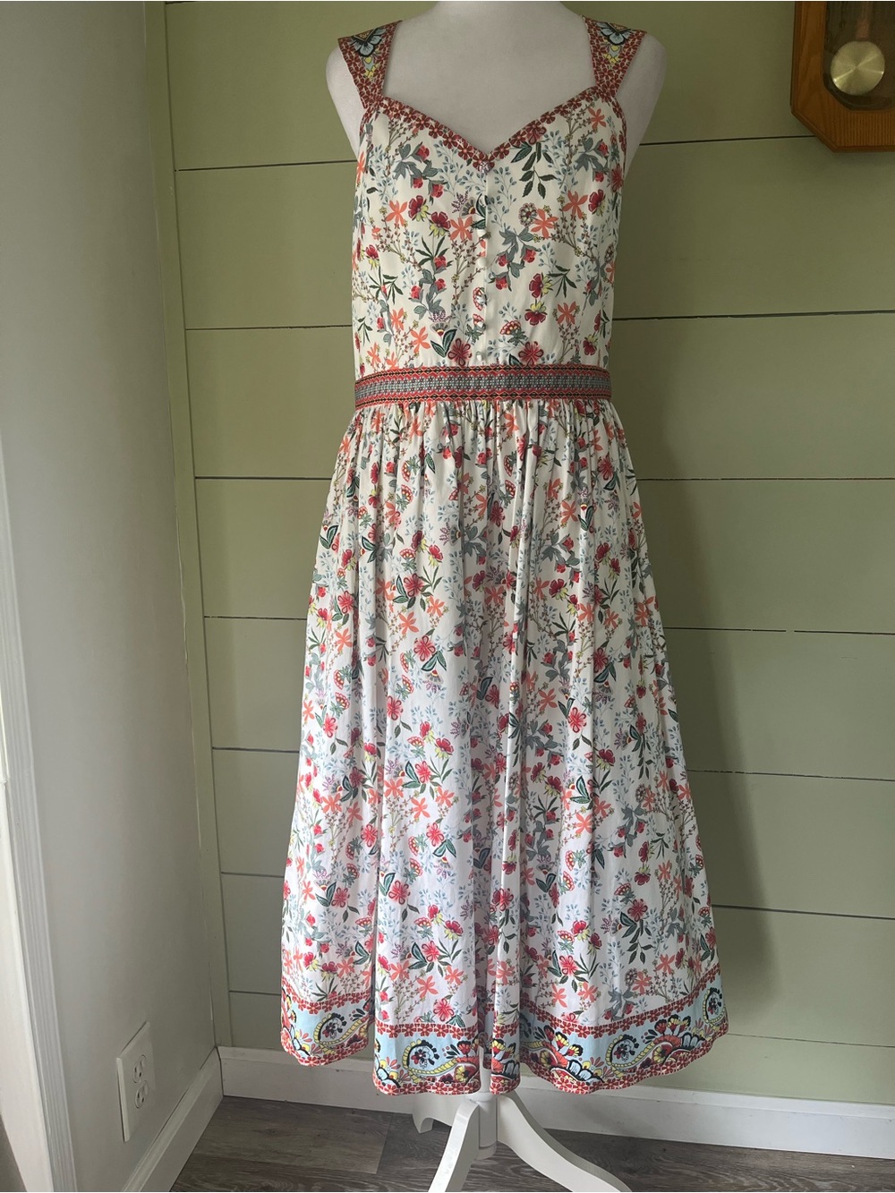 Alice + Olivia White Midi Dress with Pink Floral Print